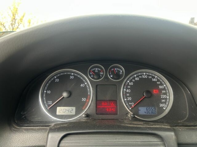 Белый Фольксваген Пассат Вариант, объемом двигателя 1.9 л и пробегом 435 тыс. км за 4700 $, фото 15 на Automoto.ua