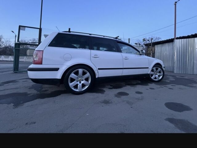 Белый Фольксваген Пассат Вариант, объемом двигателя 1.9 л и пробегом 435 тыс. км за 4700 $, фото 5 на Automoto.ua