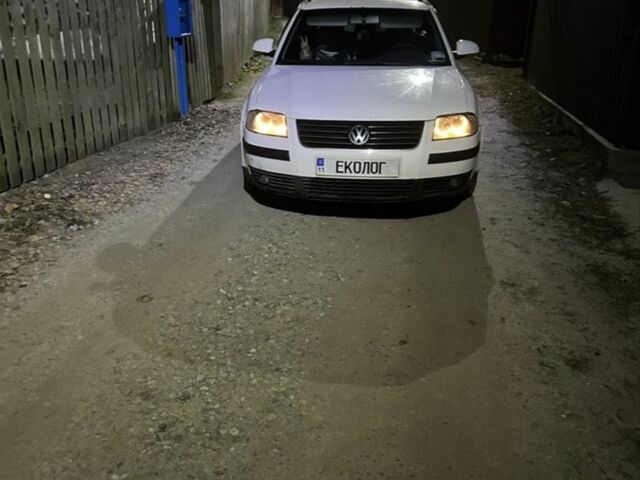 Белый Фольксваген Пассат Вариант, объемом двигателя 1.9 л и пробегом 435 тыс. км за 4700 $, фото 7 на Automoto.ua