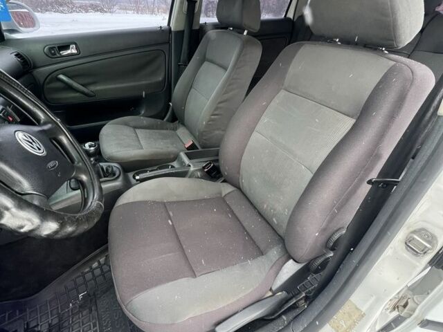 Білий Фольксваген Пассат Варіант, об'ємом двигуна 1.9 л та пробігом 342 тис. км за 4400 $, фото 11 на Automoto.ua