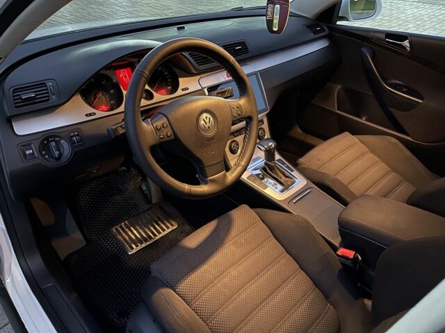 Белый Фольксваген Пассат Вариант, объемом двигателя 2 л и пробегом 273 тыс. км за 4999 $, фото 14 на Automoto.ua