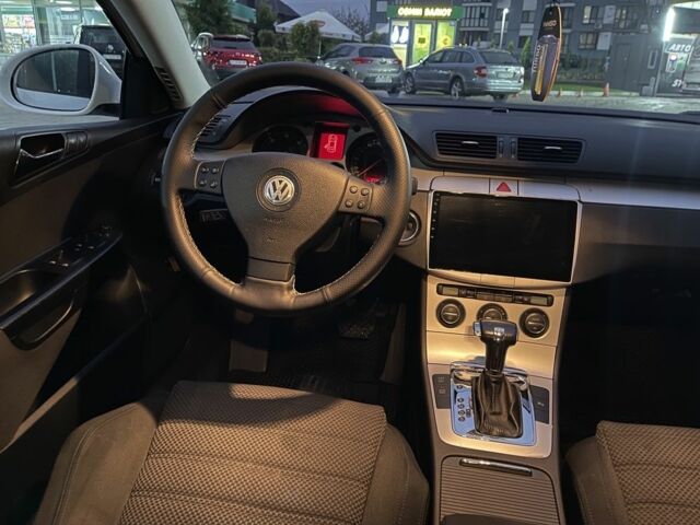 Белый Фольксваген Пассат Вариант, объемом двигателя 2 л и пробегом 273 тыс. км за 4999 $, фото 16 на Automoto.ua