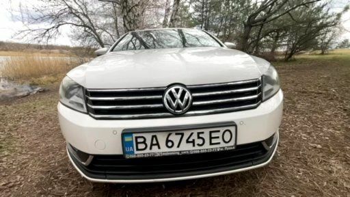 Білий Фольксваген Пассат Варіант, об'ємом двигуна 1.6 л та пробігом 290 тис. км за 8700 $, фото 7 на Automoto.ua