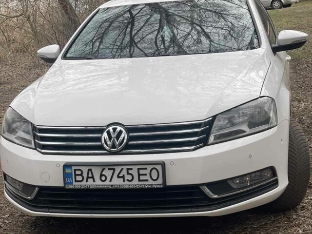 Білий Фольксваген Пассат Варіант, об'ємом двигуна 1.6 л та пробігом 290 тис. км за 8700 $, фото 2 на Automoto.ua