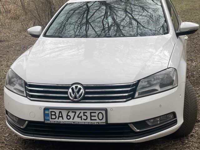 Білий Фольксваген Пассат Варіант, об'ємом двигуна 1.6 л та пробігом 290 тис. км за 8700 $, фото 3 на Automoto.ua