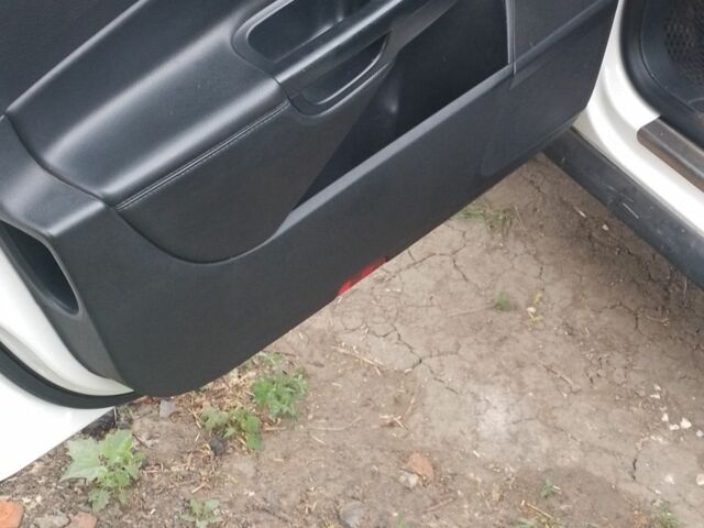 Белый Фольксваген Пассат Вариант, объемом двигателя 1.4 л и пробегом 231 тыс. км за 5300 $, фото 5 на Automoto.ua