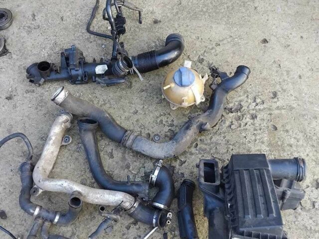 Белый Фольксваген Пассат Вариант, объемом двигателя 1.4 л и пробегом 250 тыс. км за 750 $, фото 9 на Automoto.ua