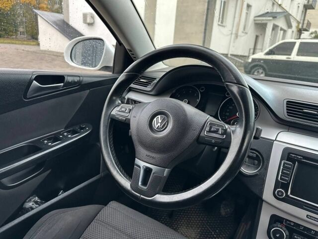 Белый Фольксваген Пассат Вариант, объемом двигателя 1.4 л и пробегом 300 тыс. км за 4800 $, фото 14 на Automoto.ua