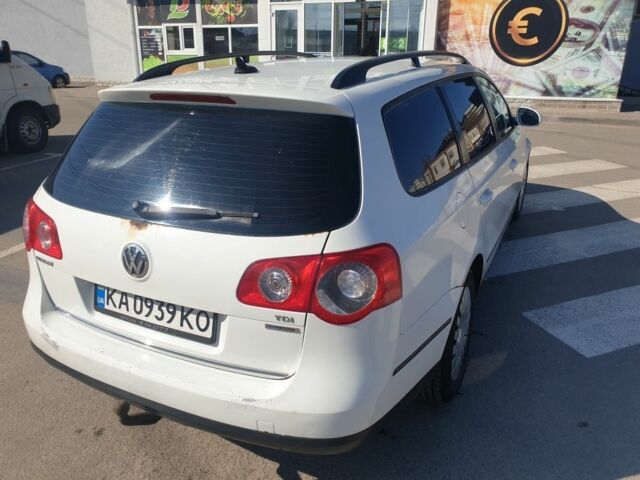 Белый Фольксваген Пассат Вариант, объемом двигателя 1.6 л и пробегом 311 тыс. км за 5250 $, фото 4 на Automoto.ua