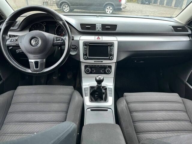 Белый Фольксваген Пассат Вариант, объемом двигателя 1.4 л и пробегом 300 тыс. км за 4800 $, фото 9 на Automoto.ua