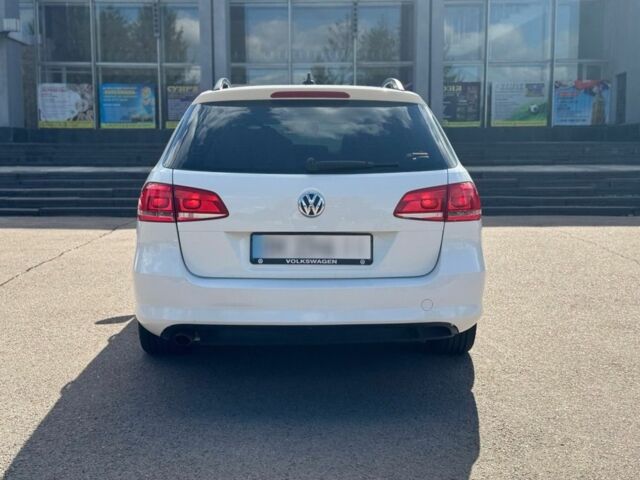 Фольксваген Пассат Вариант 2011 в Ровно на Automoto.ua Белый Фольксваген Пассат Вариант, объемом двигателя 1.6 л и пробегом 277 тыс. км за 7590 $, фото 17 на Automoto.ua