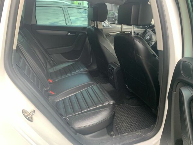 Фольксваген Пассат Вариант 2011 в Львове на Automoto.ua Белый Фольксваген Пассат Вариант, объемом двигателя 2 л и пробегом 305 тыс. км за 10500 $, фото 6 на Automoto.ua