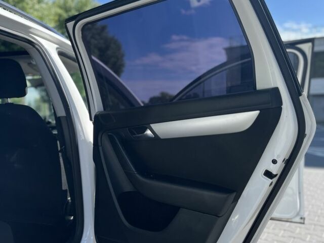 Фольксваген Пассат Вариант 2011 в Хмельницком на Automoto.ua Белый Фольксваген Пассат Вариант, объемом двигателя 2 л и пробегом 288 тыс. км за 7800 $, фото 16 на Automoto.ua