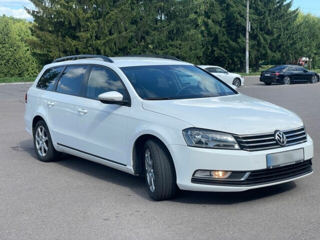 Фольксваген Пассат Вариант 2011 в Ровно на Automoto.ua Белый Фольксваген Пассат Вариант, объемом двигателя 1.6 л и пробегом 277 тыс. км за 7590 $, фото 10 на Automoto.ua