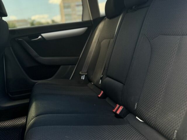 Фольксваген Пассат Вариант 2011 в Ровно на Automoto.ua Белый Фольксваген Пассат Вариант, объемом двигателя 1.6 л и пробегом 277 тыс. км за 7590 $, фото 3 на Automoto.ua