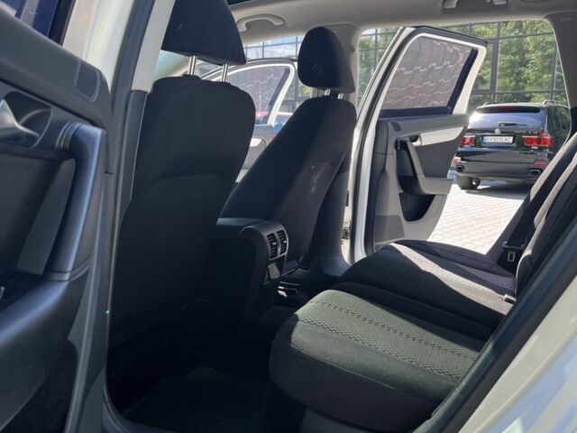 Фольксваген Пассат Вариант 2011 в Хмельницком на Automoto.ua Белый Фольксваген Пассат Вариант, объемом двигателя 2 л и пробегом 288 тыс. км за 7800 $, фото 18 на Automoto.ua