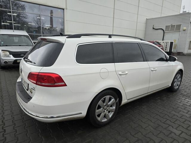 Фольксваген Пассат Вариант 2011 в Черновцах на Automoto.ua Белый Фольксваген Пассат Вариант, объемом двигателя 1.6 л и пробегом 234 тыс. км за 7500 $, фото 3 на Automoto.ua