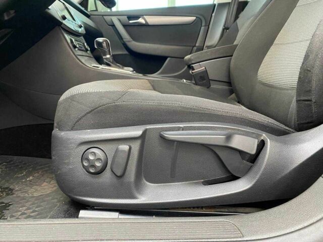 Фольксваген Пассат Вариант 2011 в Киеве на Automoto.ua Белый Фольксваген Пассат Вариант, объемом двигателя 1.4 л и пробегом 313 тыс. км за 7590 $, фото 15 на Automoto.ua