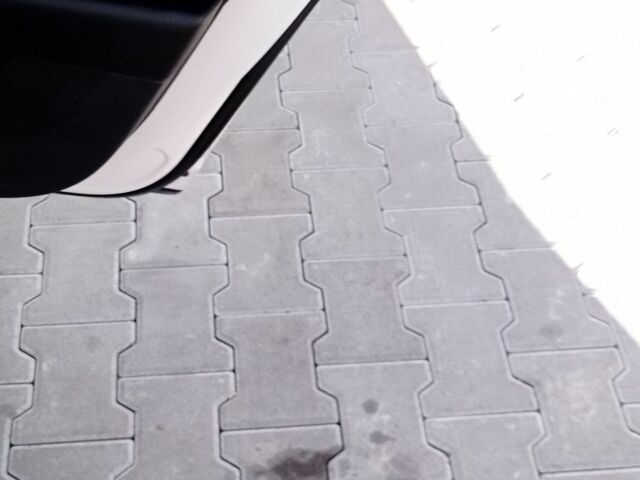 Белый Фольксваген Пассат Вариант, объемом двигателя 2 л и пробегом 330 тыс. км за 10499 $, фото 1 на Automoto.ua