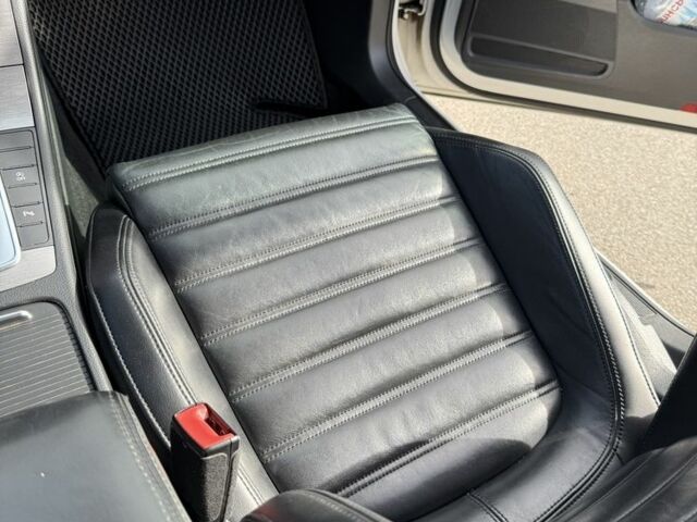 Белый Фольксваген Пассат Вариант, объемом двигателя 2 л и пробегом 320 тыс. км за 11111 $, фото 19 на Automoto.ua