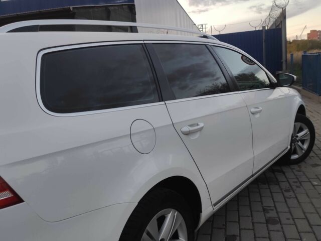 Білий Фольксваген Пассат Варіант, об'ємом двигуна 1.4 л та пробігом 257 тис. км за 6750 $, фото 20 на Automoto.ua