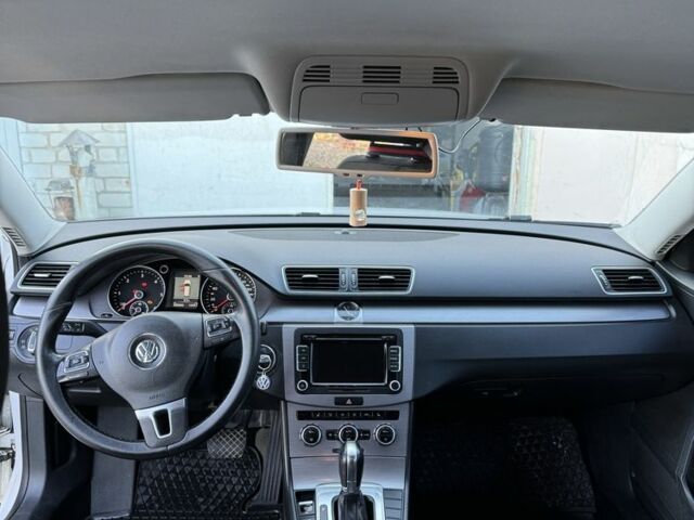 Белый Фольксваген Пассат Вариант, объемом двигателя 2 л и пробегом 200 тыс. км за 12500 $, фото 7 на Automoto.ua