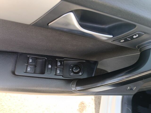 Білий Фольксваген Пассат Варіант, об'ємом двигуна 1.6 л та пробігом 320 тис. км за 9200 $, фото 10 на Automoto.ua