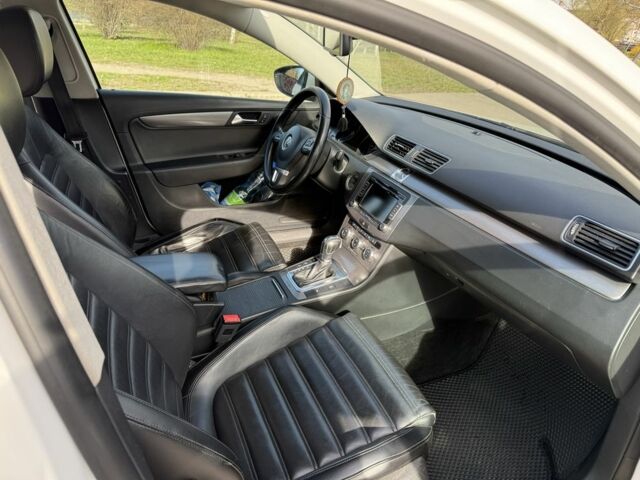 Белый Фольксваген Пассат Вариант, объемом двигателя 2 л и пробегом 320 тыс. км за 11111 $, фото 16 на Automoto.ua