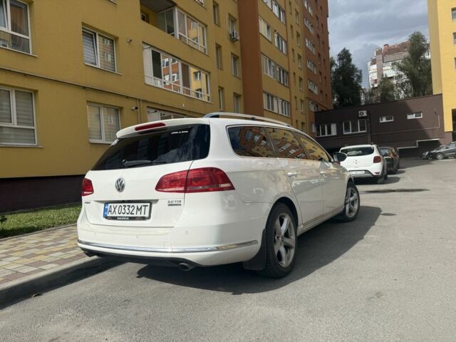 Білий Фольксваген Пассат Варіант, об'ємом двигуна 2 л та пробігом 235 тис. км за 13500 $, фото 3 на Automoto.ua