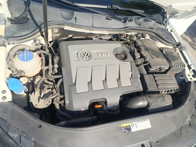 Білий Фольксваген Пассат Варіант, об'ємом двигуна 1.6 л та пробігом 320 тис. км за 9200 $, фото 13 на Automoto.ua