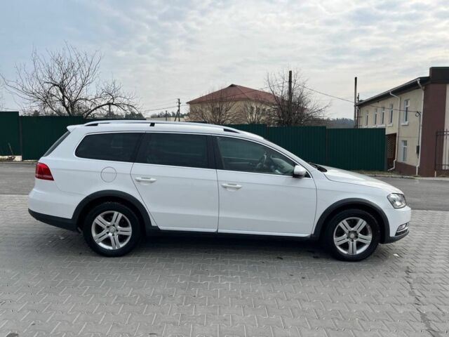 Білий Фольксваген Пассат Варіант, об'ємом двигуна 2 л та пробігом 284 тис. км за 13599 $, фото 2 на Automoto.ua