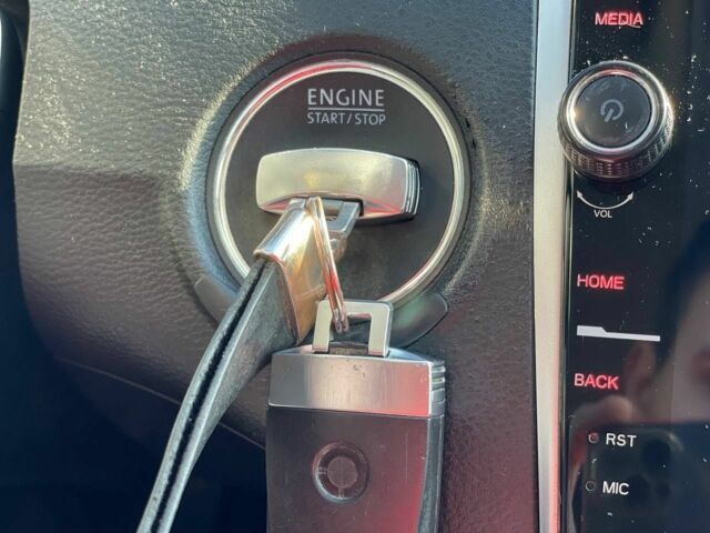 Белый Фольксваген Пассат Вариант, объемом двигателя 1.6 л и пробегом 310 тыс. км за 8700 $, фото 16 на Automoto.ua