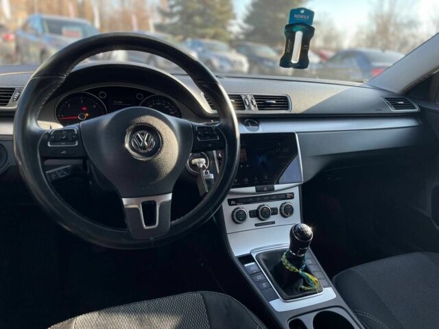 Белый Фольксваген Пассат Вариант, объемом двигателя 1.6 л и пробегом 310 тыс. км за 8700 $, фото 13 на Automoto.ua