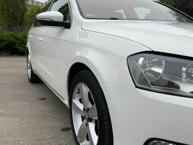 Фольксваген Пассат Варіант 2013 у Миколаєві на Automoto.ua Білий Фольксваген Пассат Варіант, об'ємом двигуна 2 л та пробігом 255 тис. км за 11600 $, фото 10 на Automoto.ua