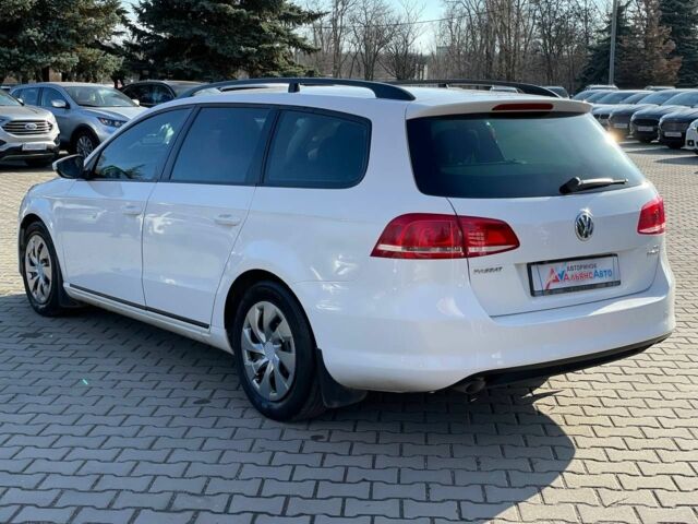 Белый Фольксваген Пассат Вариант, объемом двигателя 1.6 л и пробегом 310 тыс. км за 8700 $, фото 4 на Automoto.ua