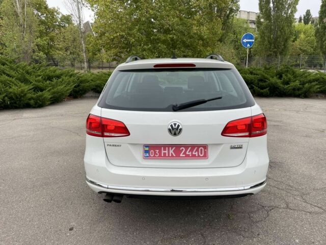 Фольксваген Пассат Варіант 2013 у Миколаєві на Automoto.ua Білий Фольксваген Пассат Варіант, об'ємом двигуна 2 л та пробігом 255 тис. км за 11600 $, фото 4 на Automoto.ua