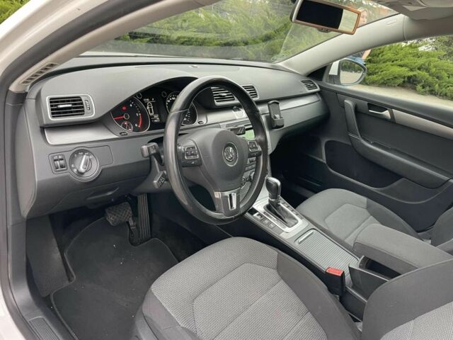 Фольксваген Пассат Варіант 2013 у Миколаєві на Automoto.ua Білий Фольксваген Пассат Варіант, об'ємом двигуна 2 л та пробігом 255 тис. км за 11600 $, фото 15 на Automoto.ua