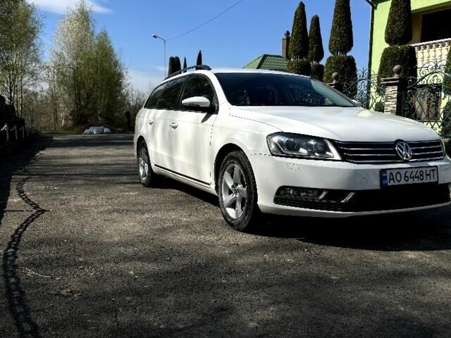 Белый Фольксваген Пассат Вариант, объемом двигателя 1.6 л и пробегом 303 тыс. км за 8500 $, фото 1 на Automoto.ua