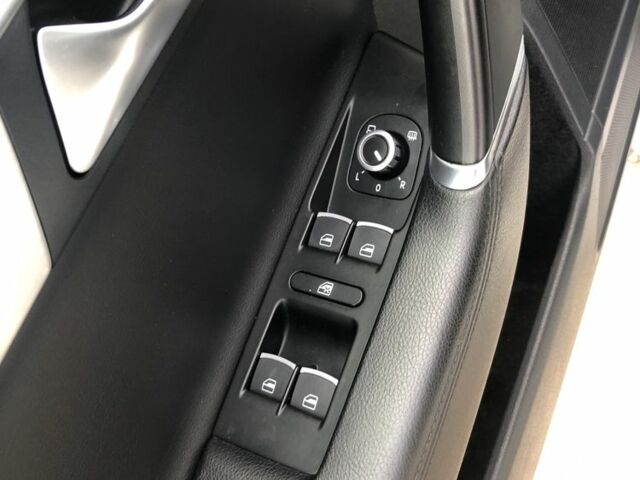 Білий Фольксваген Пассат Варіант, об'ємом двигуна 3.6 л та пробігом 177 тис. км за 3000 $, фото 15 на Automoto.ua