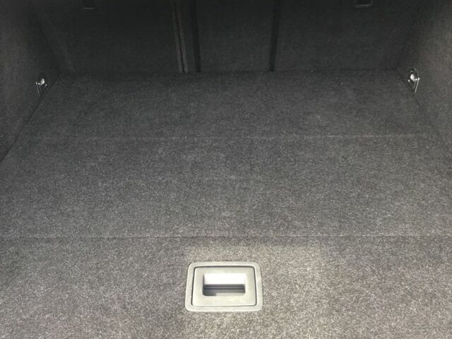 Білий Фольксваген Пассат Варіант, об'ємом двигуна 3.6 л та пробігом 177 тис. км за 3000 $, фото 10 на Automoto.ua