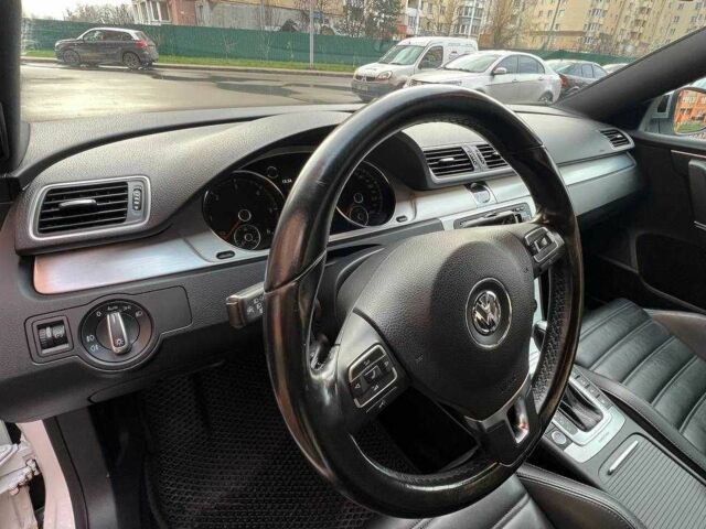 Білий Фольксваген Пассат Варіант, об'ємом двигуна 2 л та пробігом 266 тис. км за 12500 $, фото 20 на Automoto.ua