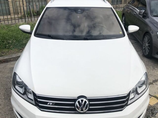 Білий Фольксваген Пассат Варіант, об'ємом двигуна 3.6 л та пробігом 177 тис. км за 3000 $, фото 1 на Automoto.ua