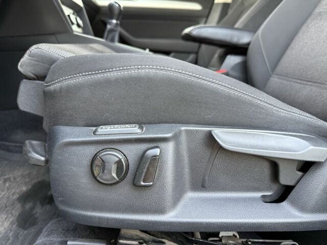 Білий Фольксваген Пассат Варіант, об'ємом двигуна 2 л та пробігом 330 тис. км за 11099 $, фото 18 на Automoto.ua