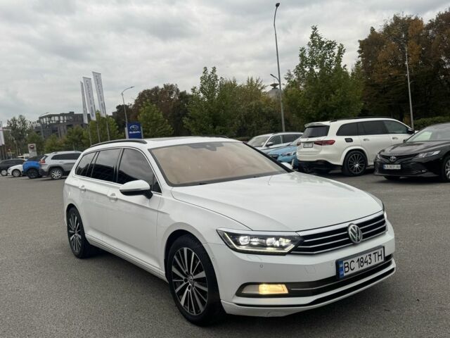 Білий Фольксваген Пассат Варіант, об'ємом двигуна 1.6 л та пробігом 216 тис. км за 13700 $, фото 11 на Automoto.ua