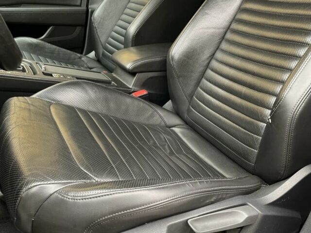 Белый Фольксваген Пассат Вариант, объемом двигателя 2 л и пробегом 275 тыс. км за 16000 $, фото 14 на Automoto.ua