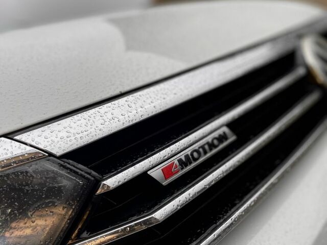 Белый Фольксваген Пассат Вариант, объемом двигателя 2 л и пробегом 275 тыс. км за 16000 $, фото 3 на Automoto.ua