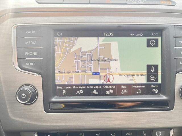 Білий Фольксваген Пассат Варіант, об'ємом двигуна 2 л та пробігом 315 тис. км за 12800 $, фото 5 на Automoto.ua