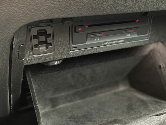 Белый Фольксваген Пассат Вариант, объемом двигателя 2 л и пробегом 275 тыс. км за 16000 $, фото 19 на Automoto.ua