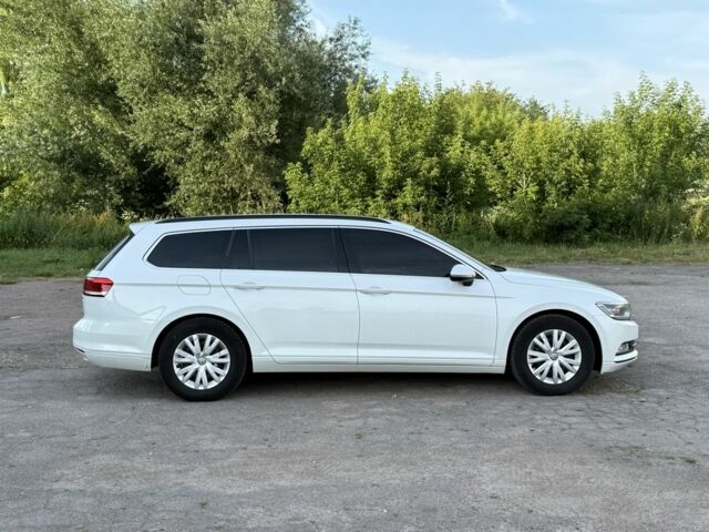 Білий Фольксваген Пассат Варіант, об'ємом двигуна 2 л та пробігом 330 тис. км за 11099 $, фото 8 на Automoto.ua