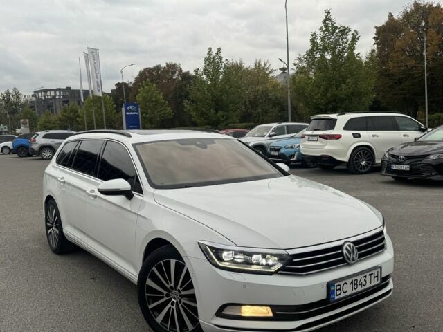 Білий Фольксваген Пассат Варіант, об'ємом двигуна 1.6 л та пробігом 216 тис. км за 13700 $, фото 13 на Automoto.ua